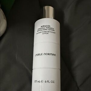 Merle Norman Miracol Revitalizing Lotion - White with Silver Cap